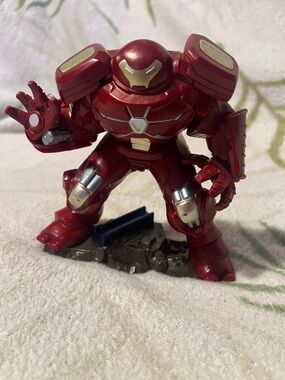 Red Armored Hulkbuster-Style Action Figure for Kids by